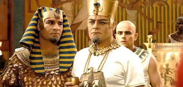 أين مات وغرق فرعون مصر