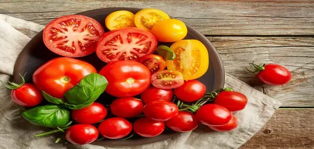 ما هو اصل كلمة طماطم