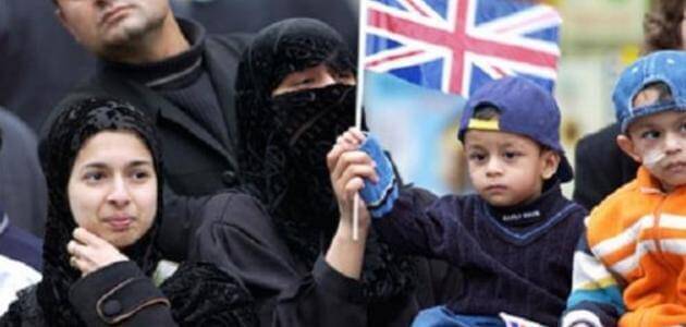 كم عدد المسلمين في بريطانيا