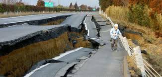 أسباب حدوث الزلازل وأهم مخاطرها والآثار السلبية الناتجة عنها ؟