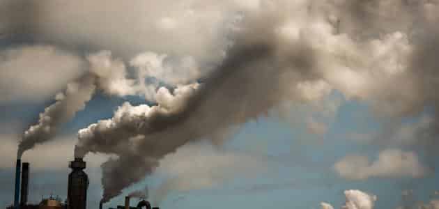 أخطار التلوث البيئي وسبل مكافحتها