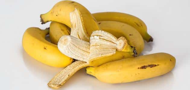كيفية الاستفادة من قشر الموز للبشرة
