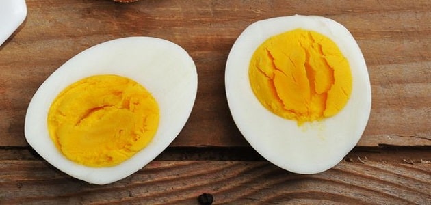 تفسير حلم أكل البيض المسلوق للعزباء