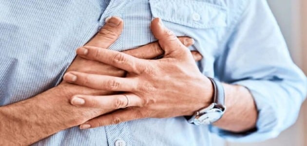 أعراض الأزمة القلبية والذبحة الصدرية