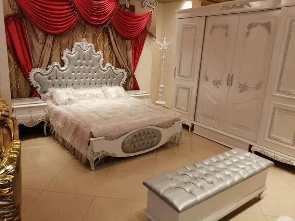 غرف نوم اوف وايت
