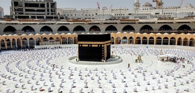 فضل الصلاة في المسجد الحرام