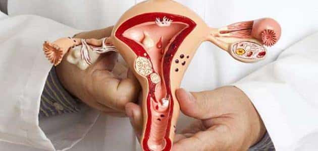 نزول إفرازات بنية من علامات الحمل