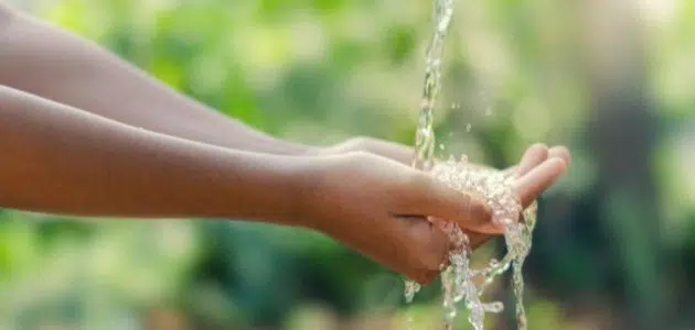 شرح مصادر المياه للأطفال